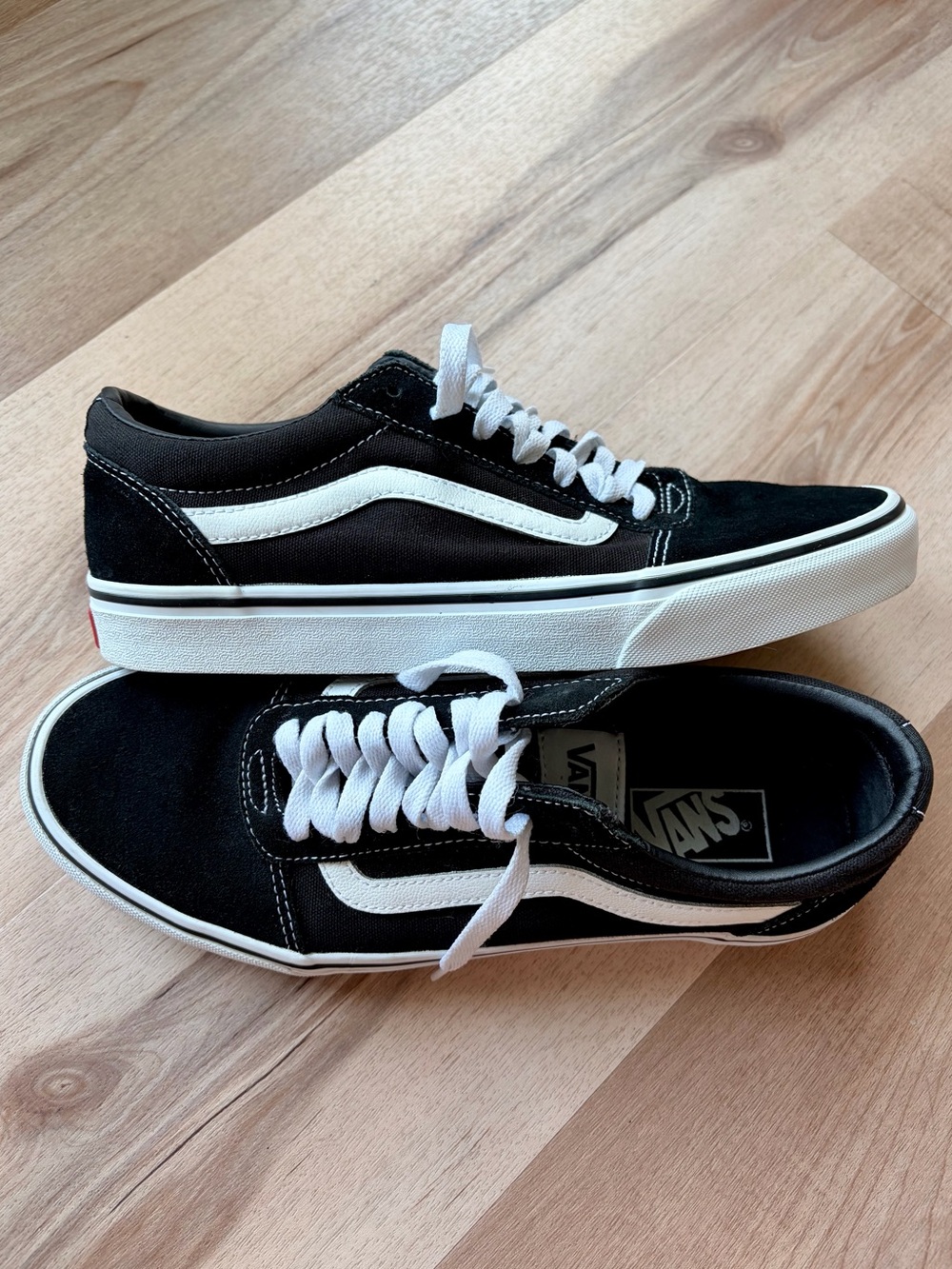 Men’s Vans Ward Old Skool Suede Canvas Shoe Black & White